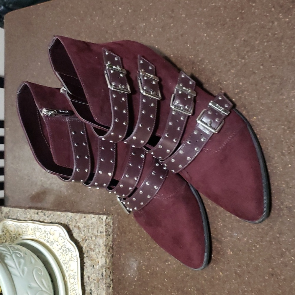 CIRCUS by Sam Edelman Hutton Pointed Toe Ankle Boots - Size 10. Burgundy.